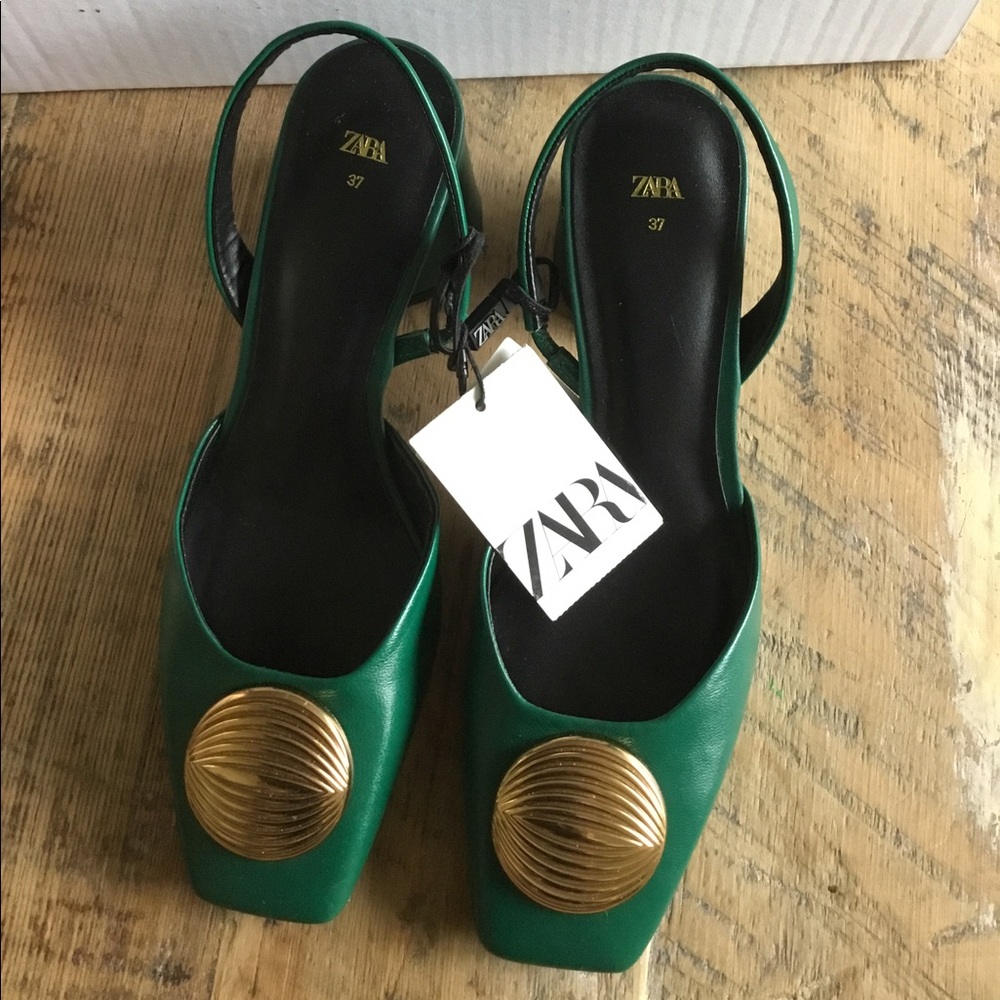 Zara Green Slingback Sandals with Gold Accent